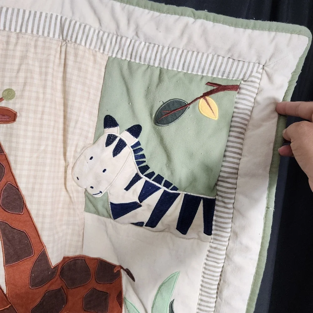 Kidsline‎ Jungle Safari Baby Quilt Patchwork Animal Applique Sage Green 36x45